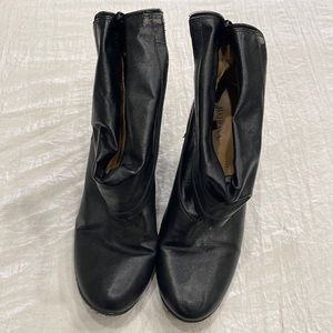 Black Merona Women’s Ankle Boots Size 8